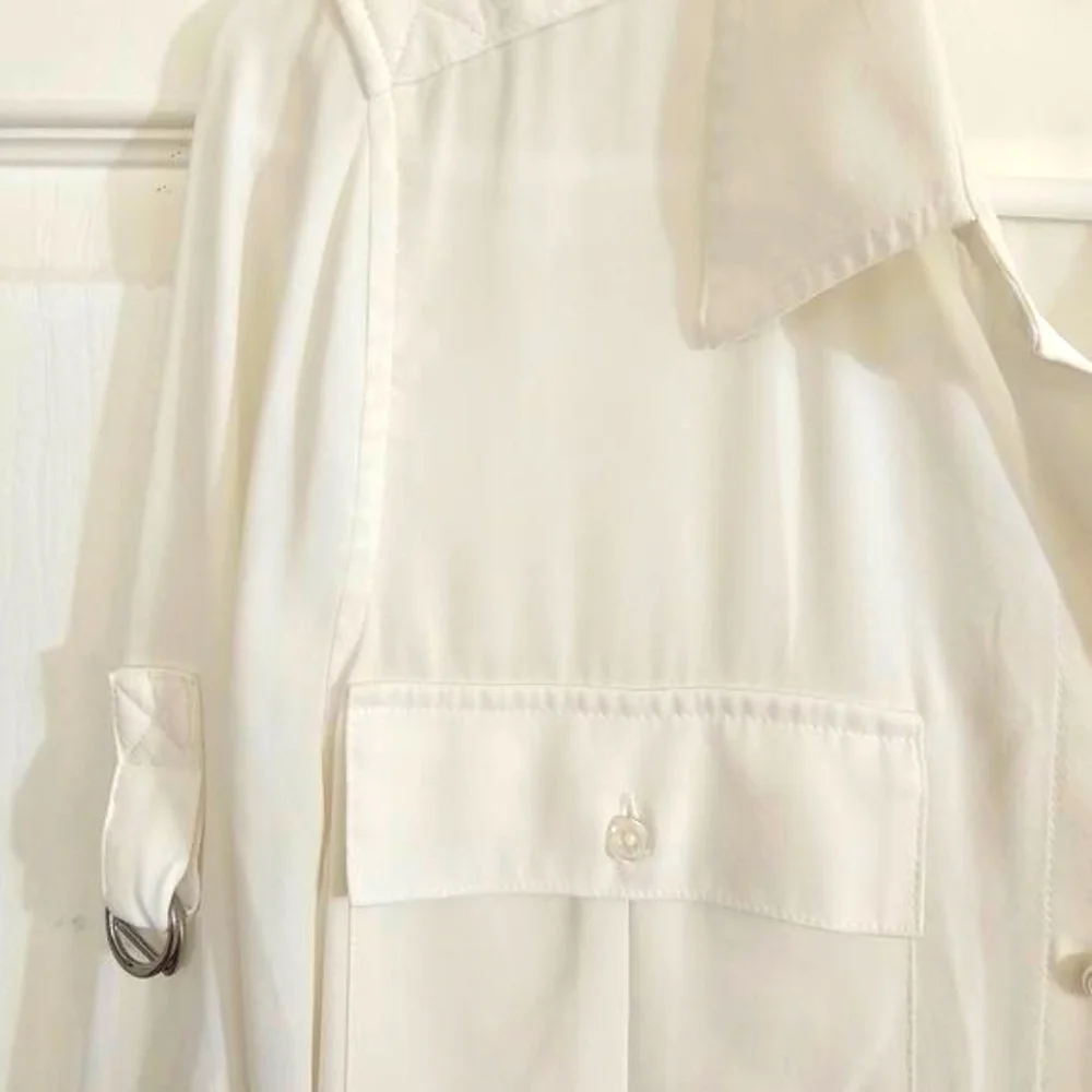 White House Black Market White High Low Tunic Blouse 10 Buttons Office Pockets - Picture 6 of 10